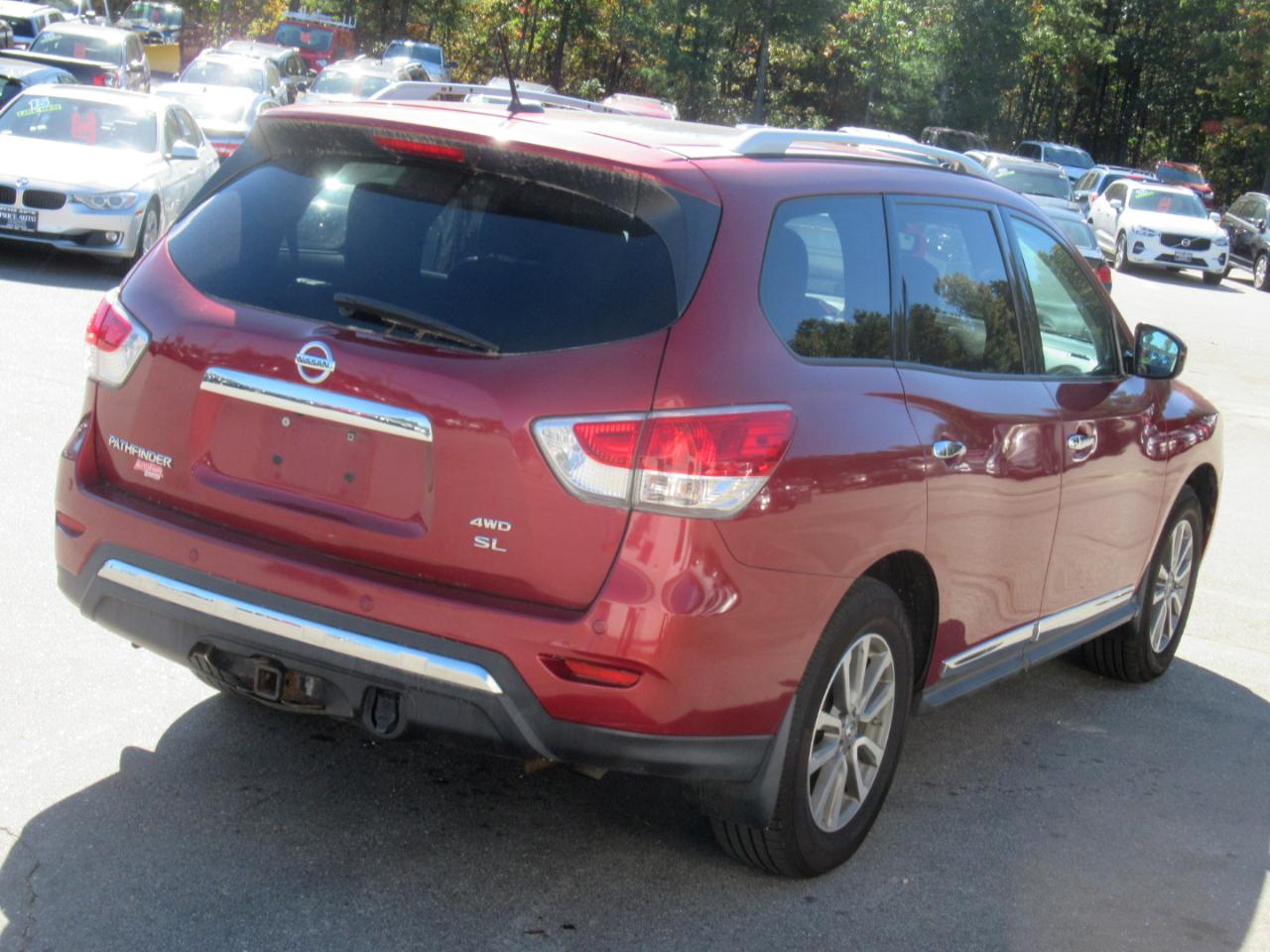 Nissan Pathfinder  2014