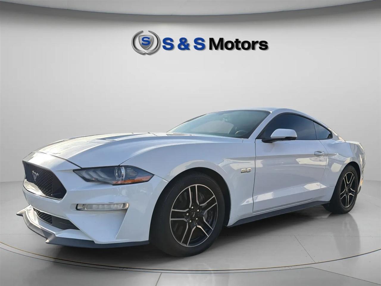 Ford Mustang GT Fastback 2020