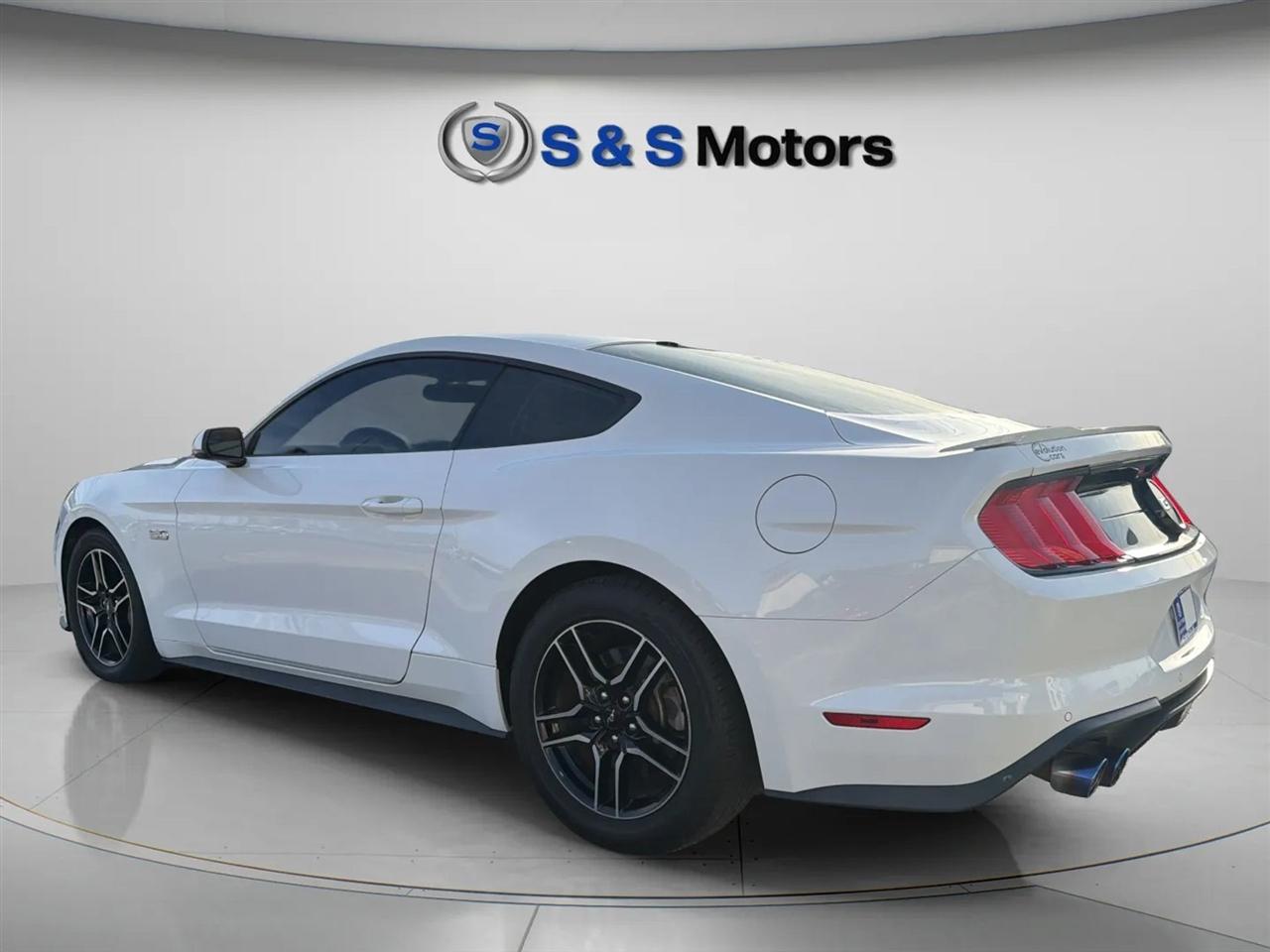 Ford Mustang GT Fastback 2020