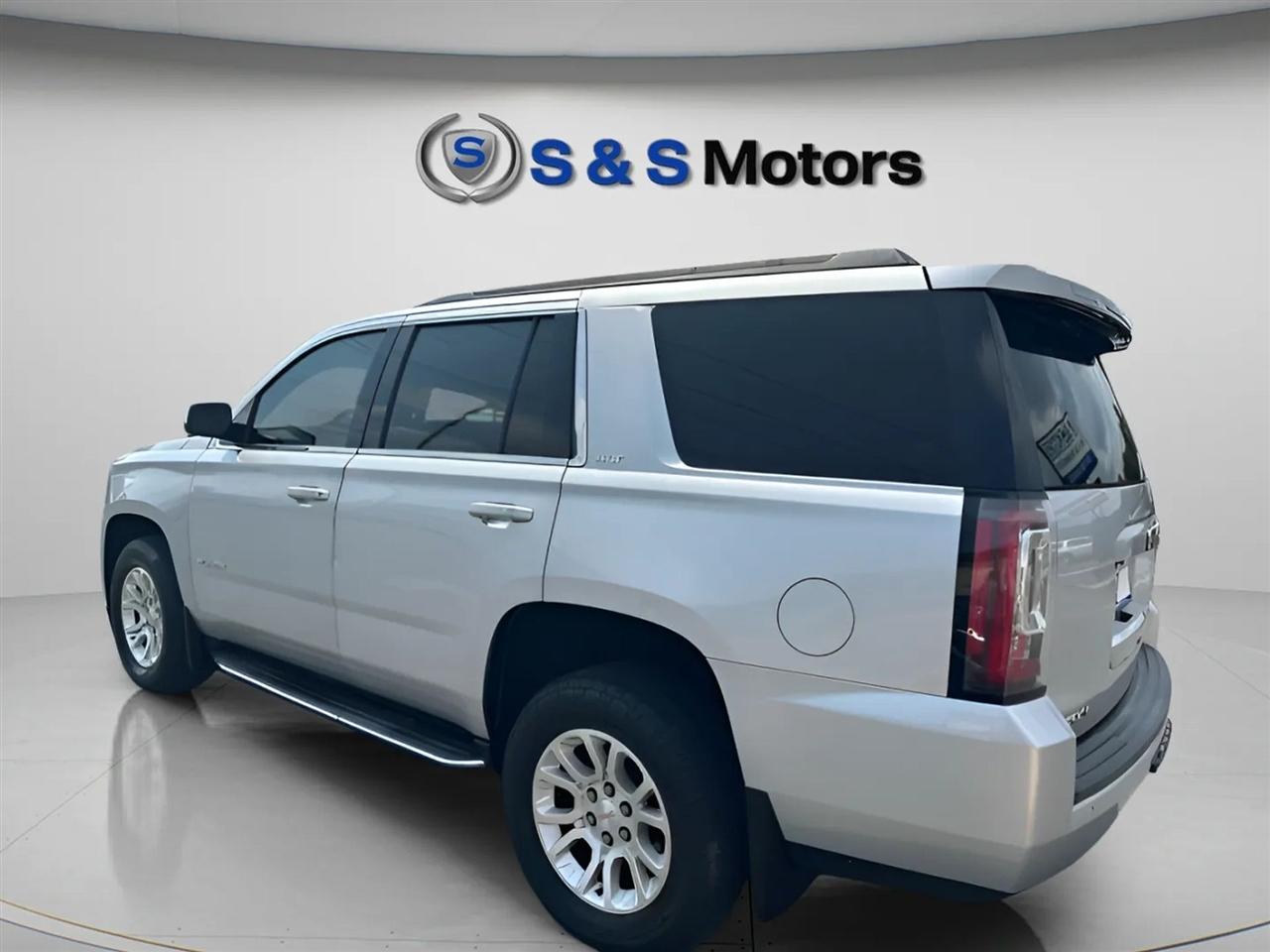 GMC Yukon 4WD 4dr SLT 2018