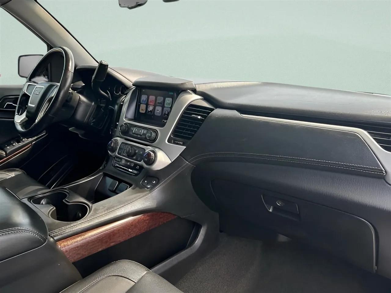 GMC Yukon 4WD 4dr SLT 2018