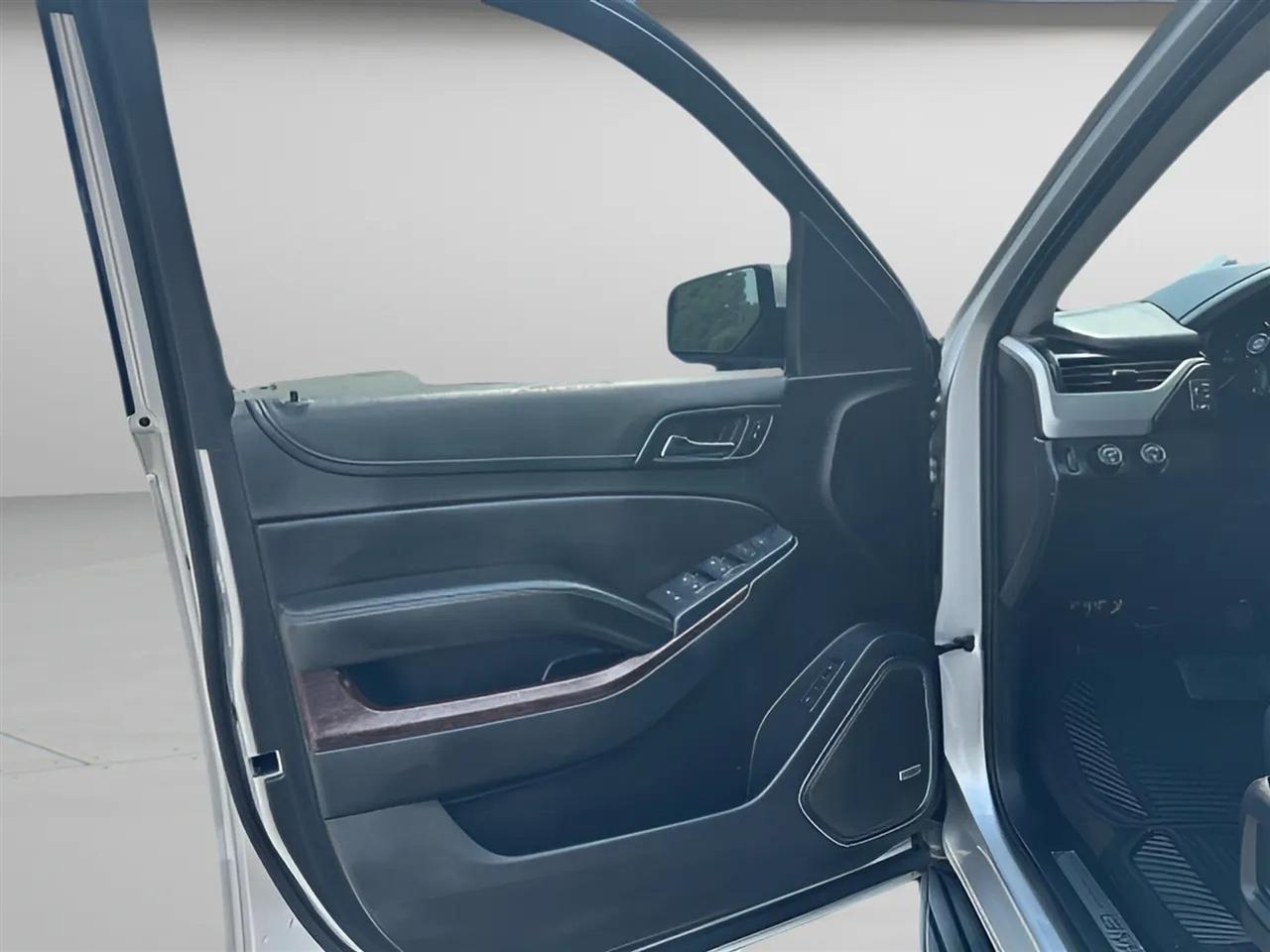 GMC Yukon 4WD 4dr SLT 2018