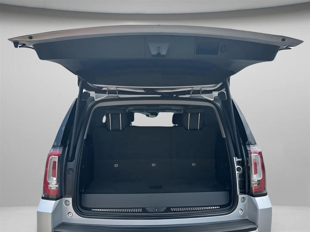 GMC Yukon 4WD 4dr SLT 2018