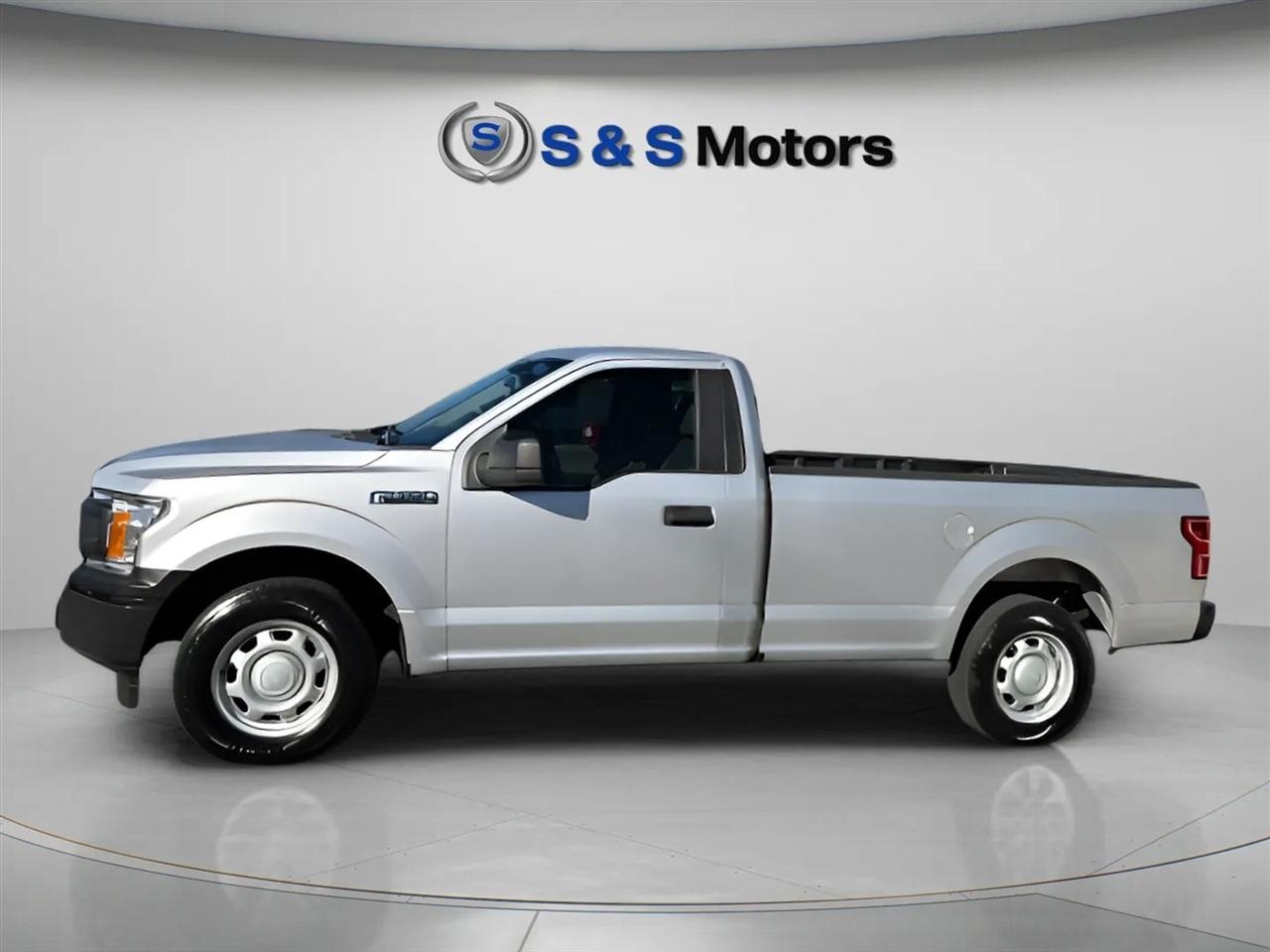 Ford F-150 XL 2WD Reg Cab 8' Box 2018