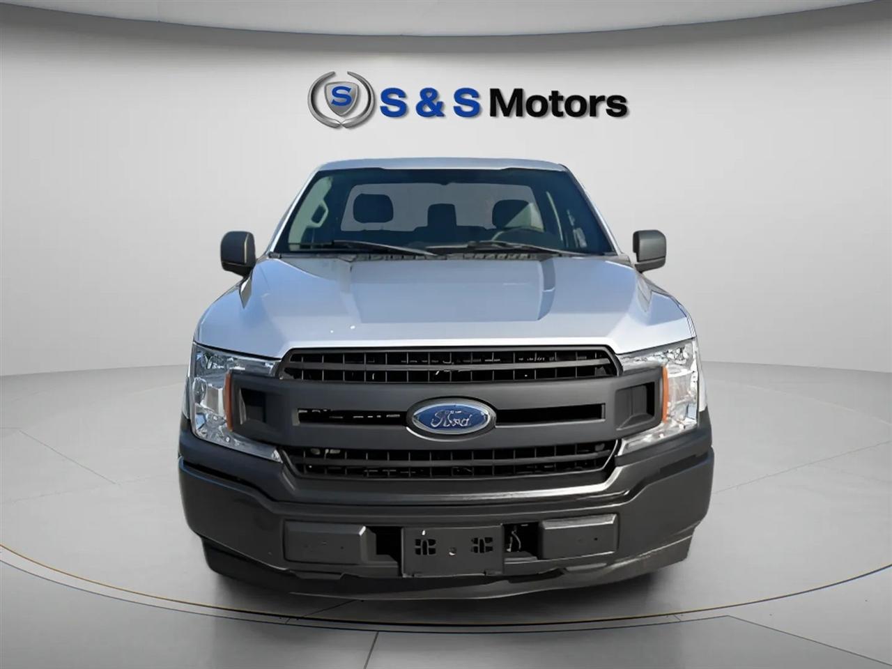 Ford F-150 XL 2WD Reg Cab 8' Box 2018