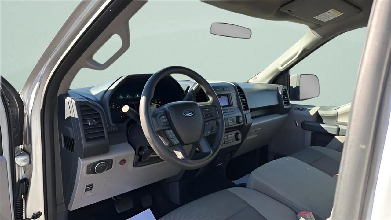 Ford F-150 XL 2WD Reg Cab 8' Box 2018