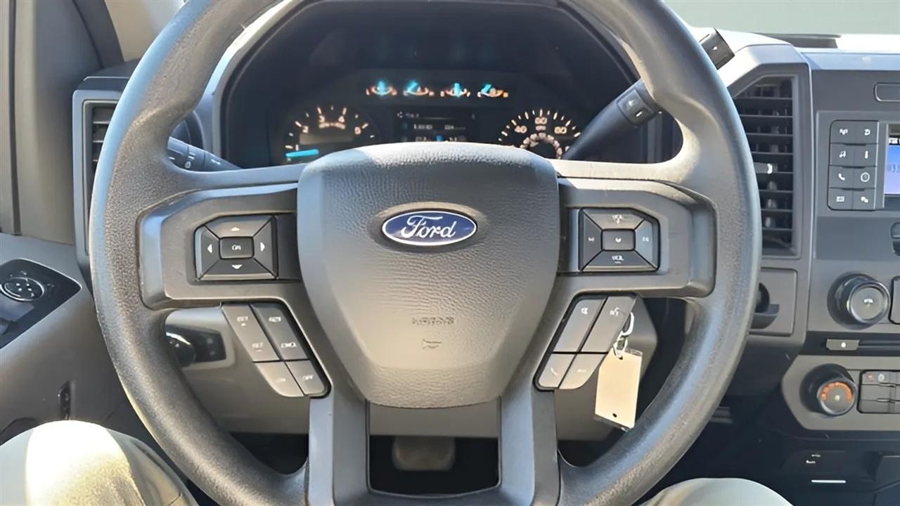 Ford F-150 XL 2WD Reg Cab 8' Box 2018