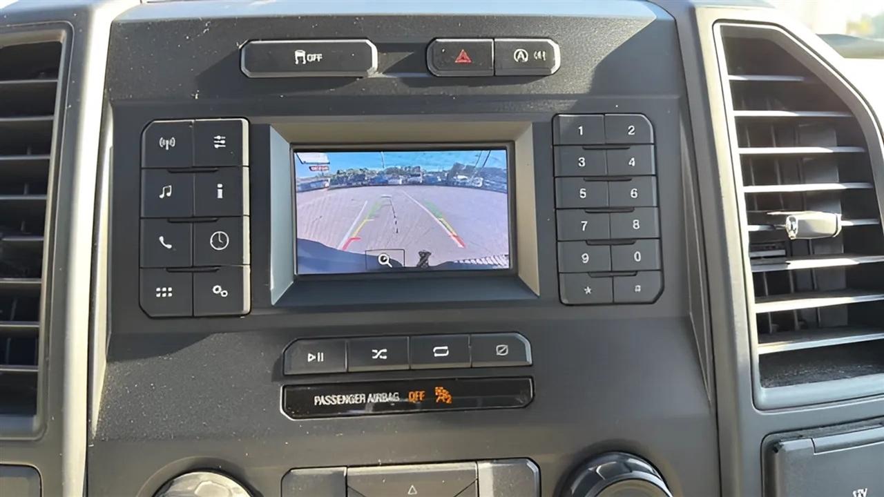 Ford F-150 XL 2WD Reg Cab 8' Box 2018