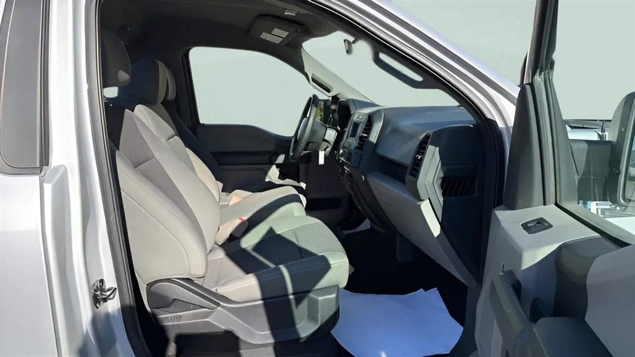 Ford F-150 XL 2WD Reg Cab 8' Box 2018