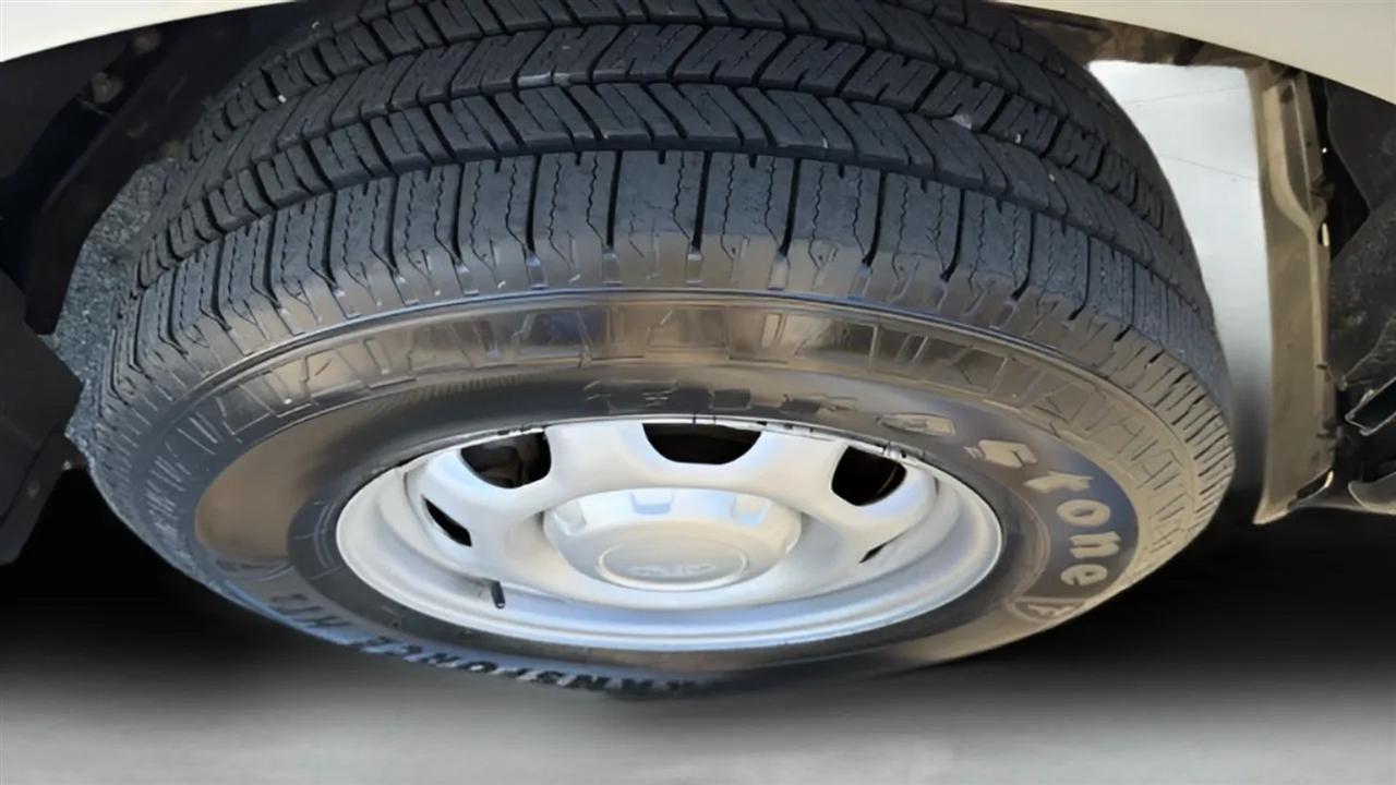 Ford F-150 XL 2WD Reg Cab 8' Box 2018