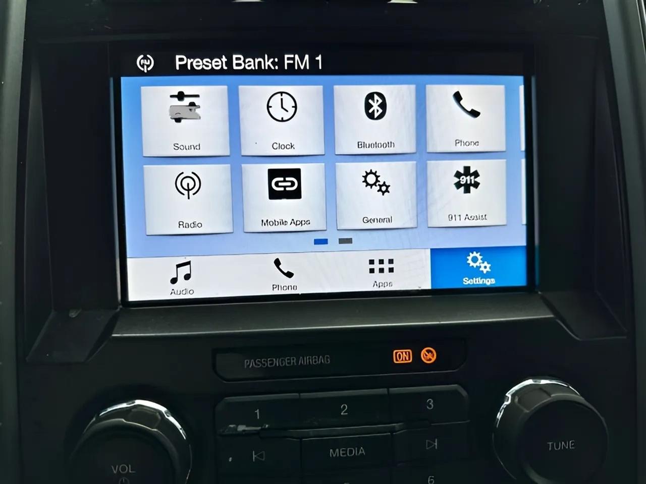 Ford Super Duty F-450 DRW XL 4WD Crew Cab 8' Box 2019