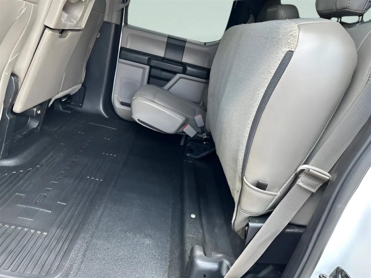 Ford Super Duty F-450 DRW XL 4WD Crew Cab 8' Box 2019