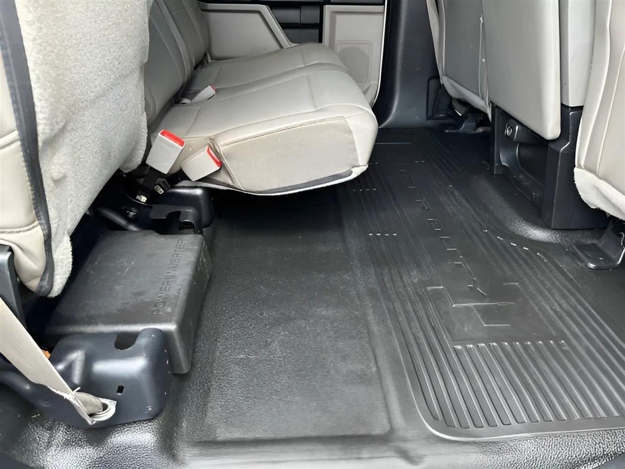 Ford Super Duty F-450 DRW XL 4WD Crew Cab 8' Box 2019