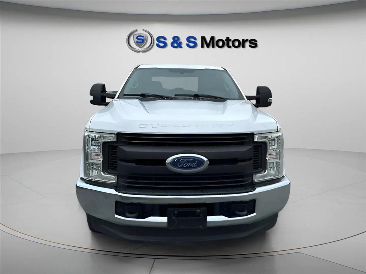 Ford Super Duty F-250 SRW XL 4WD Crew Cab 6.75' Box 2019