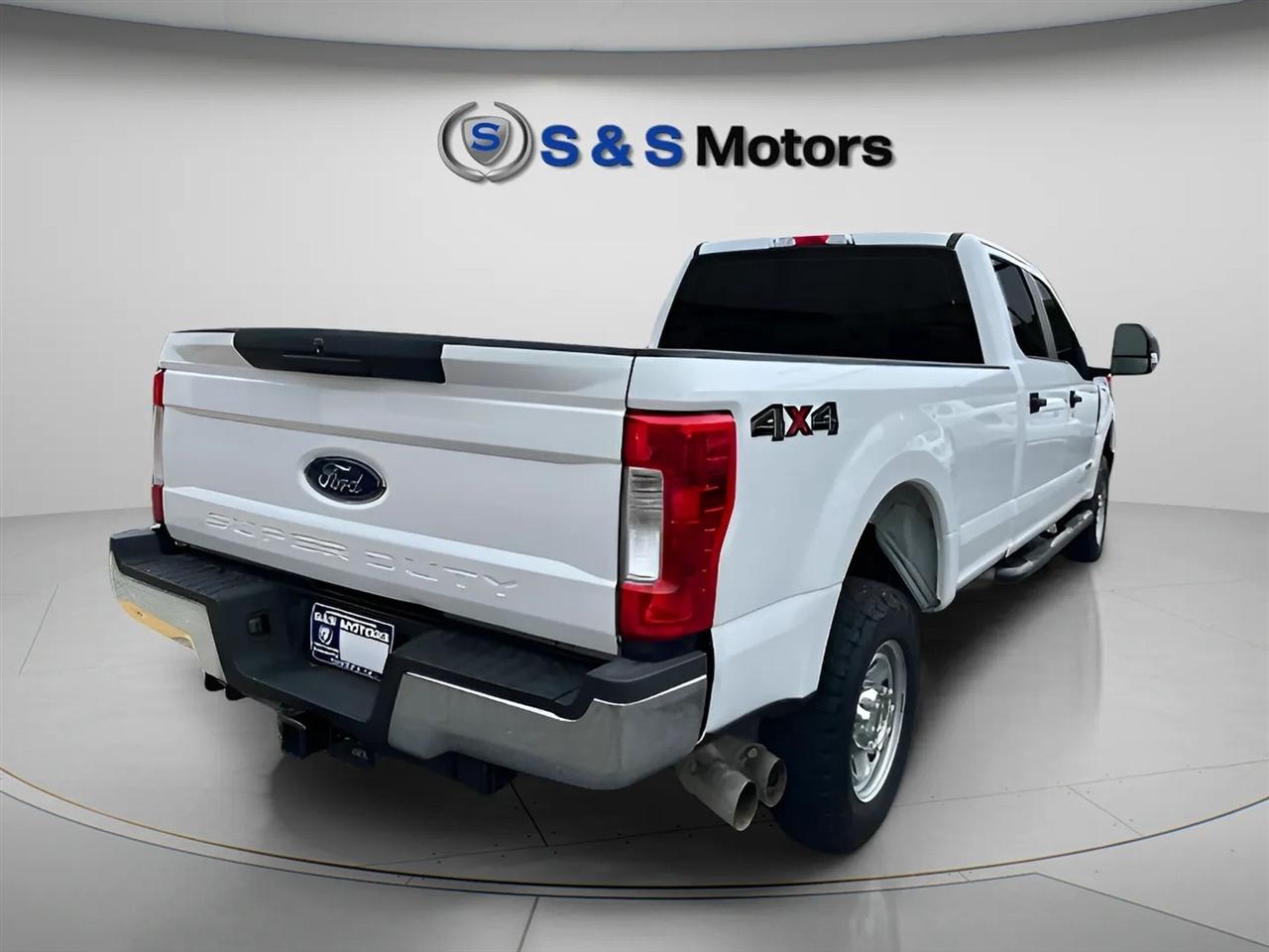 Ford Super Duty F-250 SRW XL 4WD Crew Cab 6.75' Box 2019