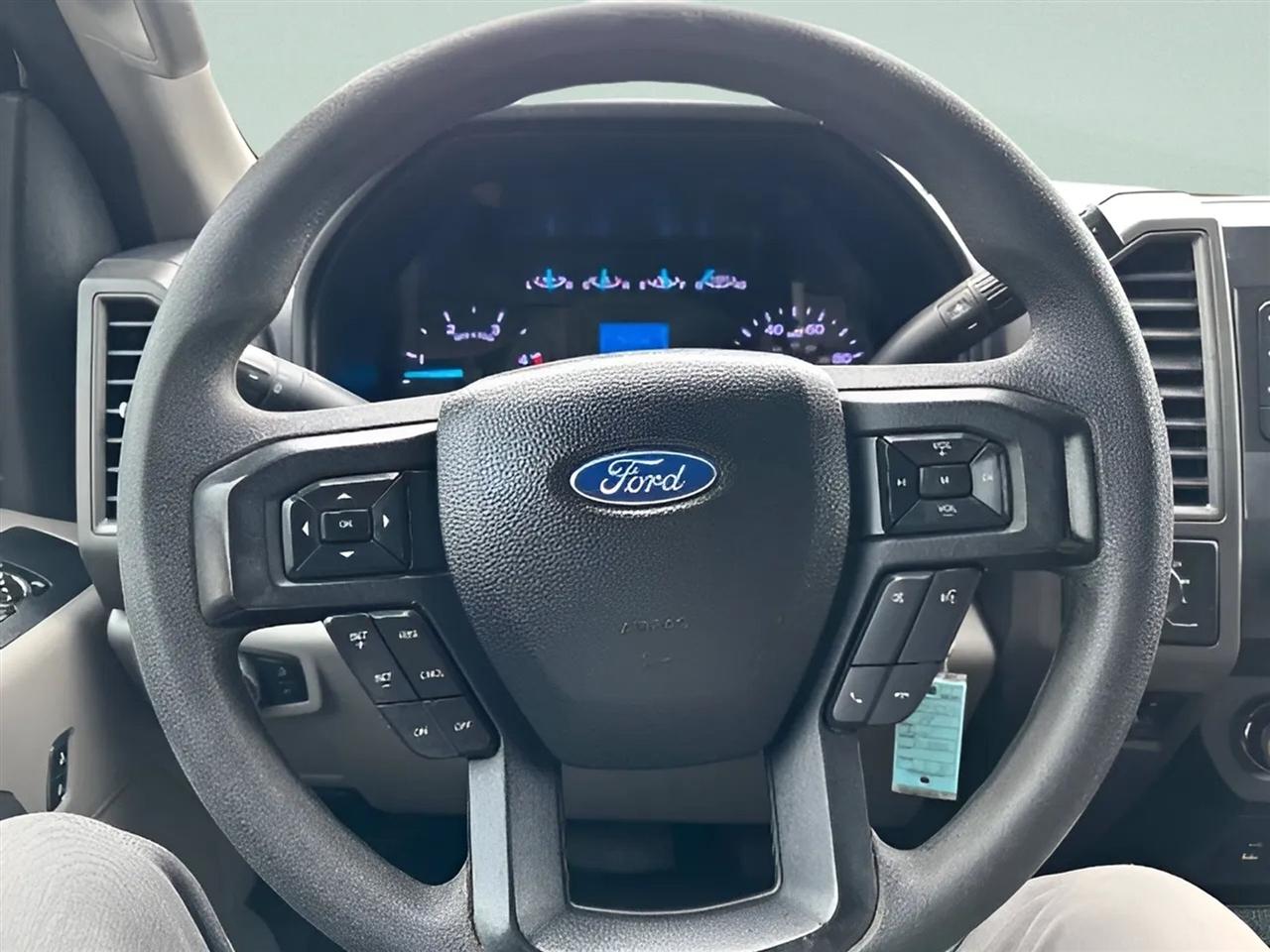 Ford Super Duty F-250 SRW XL 4WD Crew Cab 6.75' Box 2019