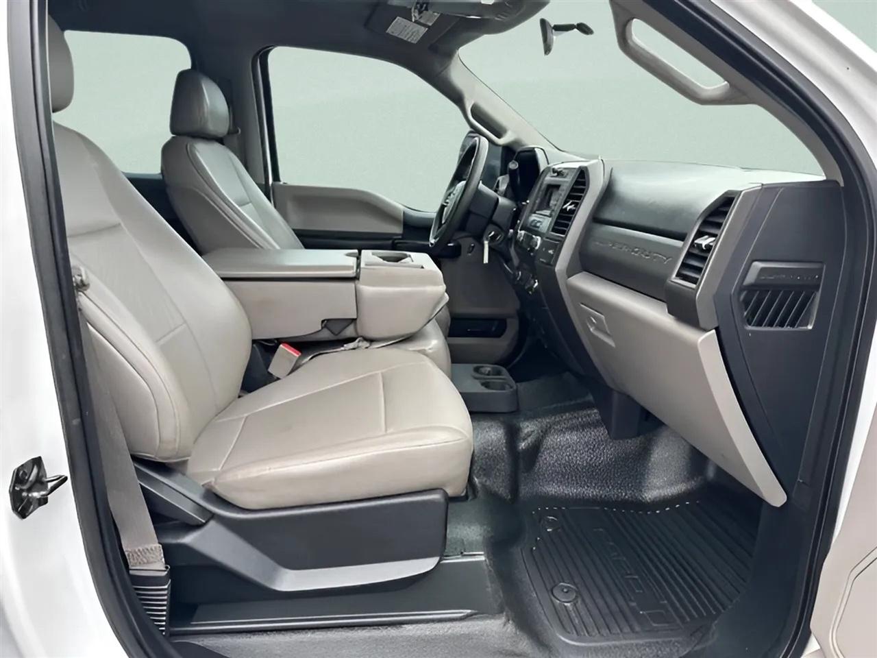 Ford Super Duty F-250 SRW XL 4WD Crew Cab 6.75' Box 2019