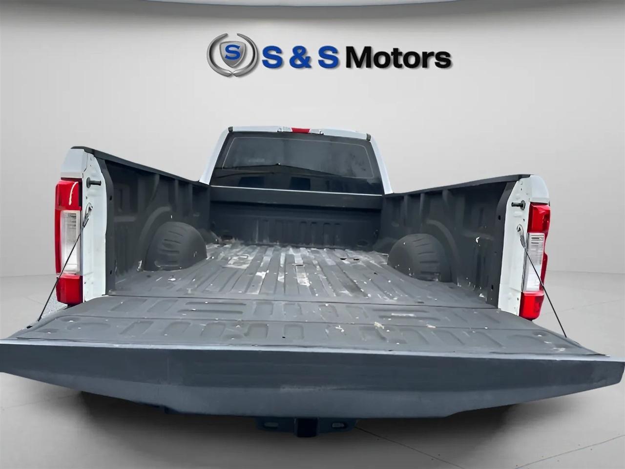 Ford Super Duty F-250 SRW XL 4WD Crew Cab 6.75' Box 2019