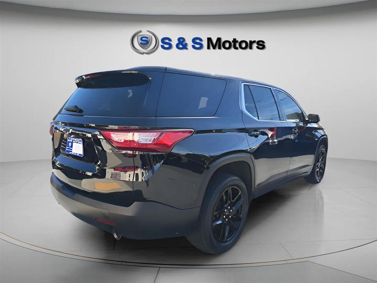 Chevrolet Traverse FWD 4dr LS w/1LS 2019