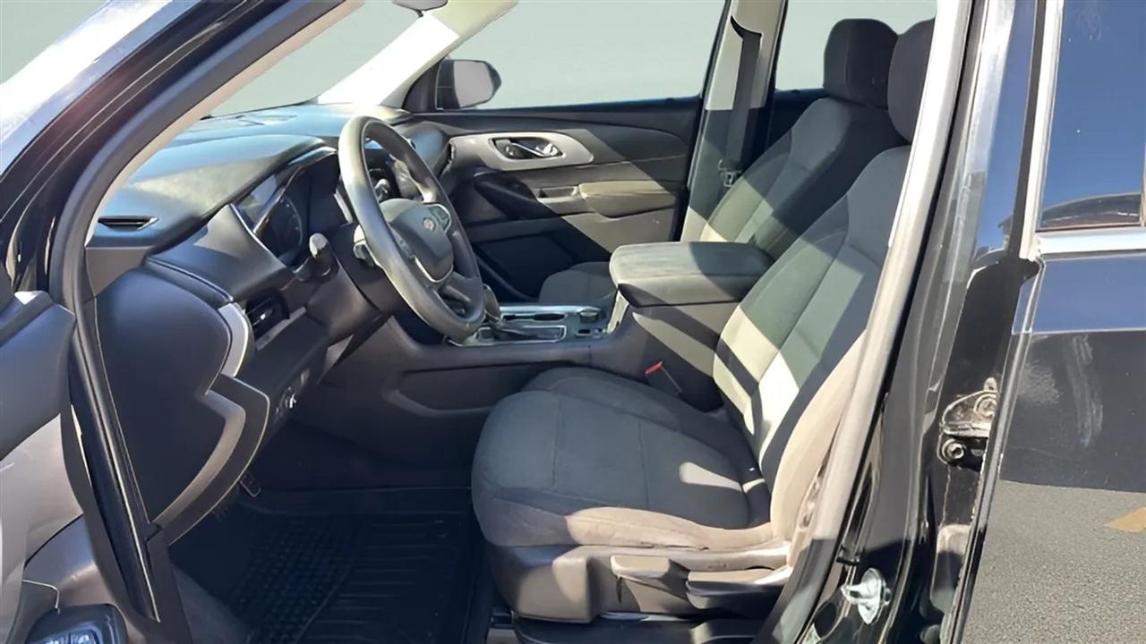 Chevrolet Traverse FWD 4dr LS w/1LS 2019