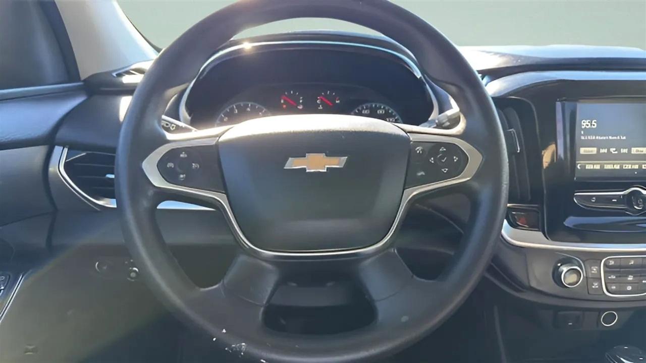 Chevrolet Traverse FWD 4dr LS w/1LS 2019