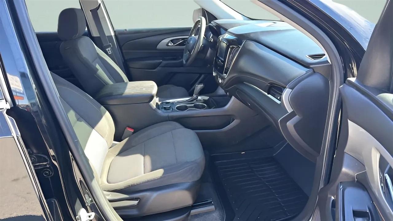 Chevrolet Traverse FWD 4dr LS w/1LS 2019