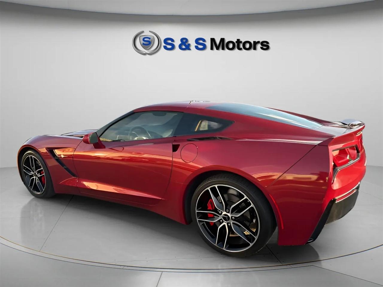 Chevrolet Corvette 2dr Stingray Z51 Cpe w/2LT 2015