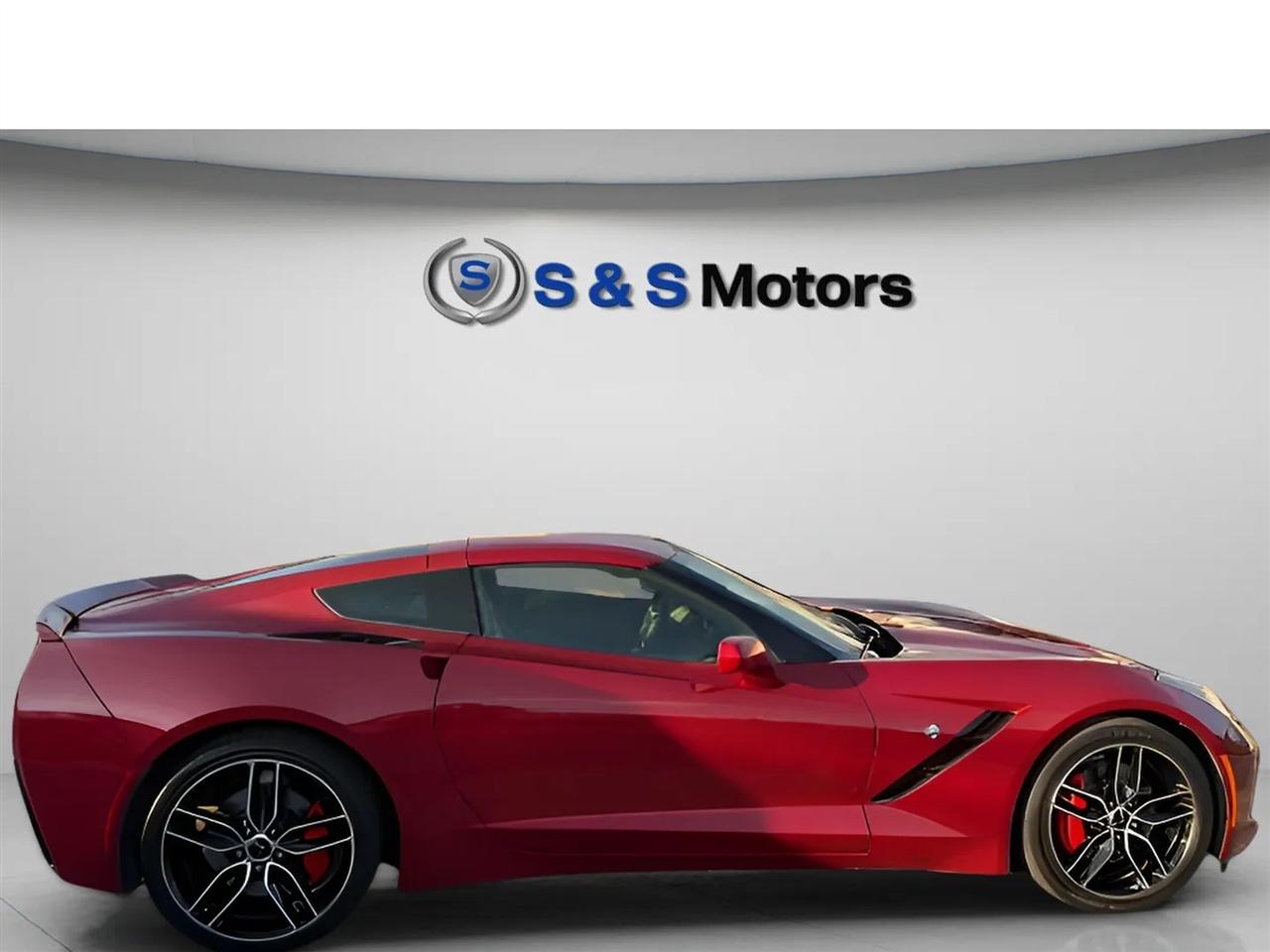 Chevrolet Corvette 2dr Stingray Z51 Cpe w/2LT 2015