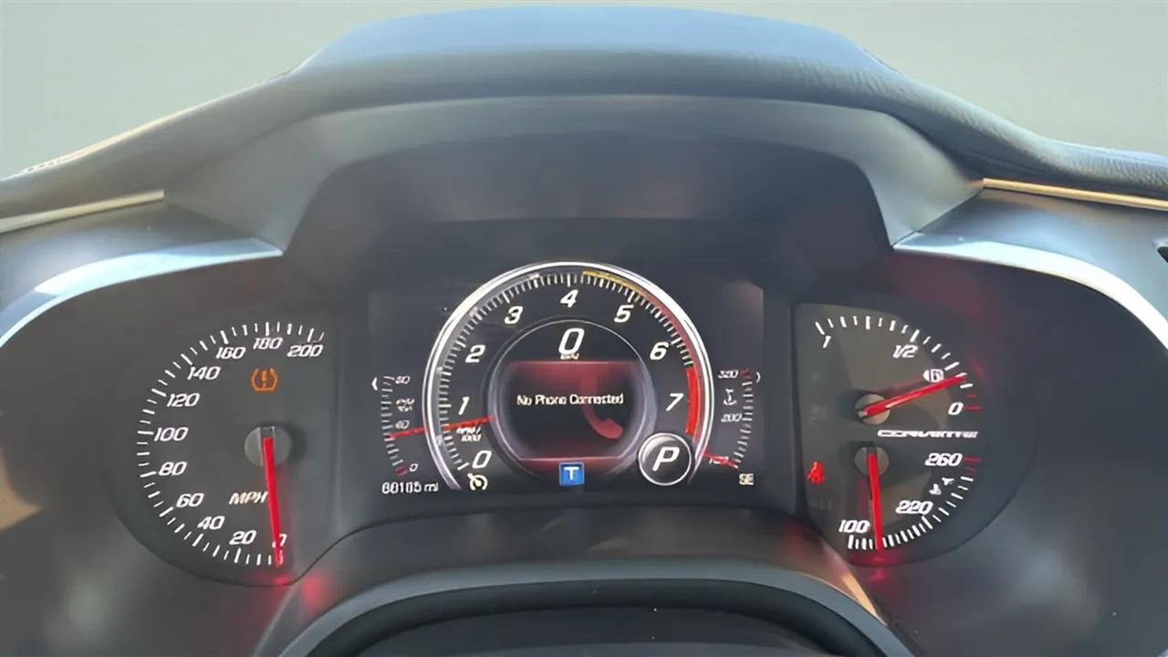 Chevrolet Corvette 2dr Stingray Z51 Cpe w/2LT 2015