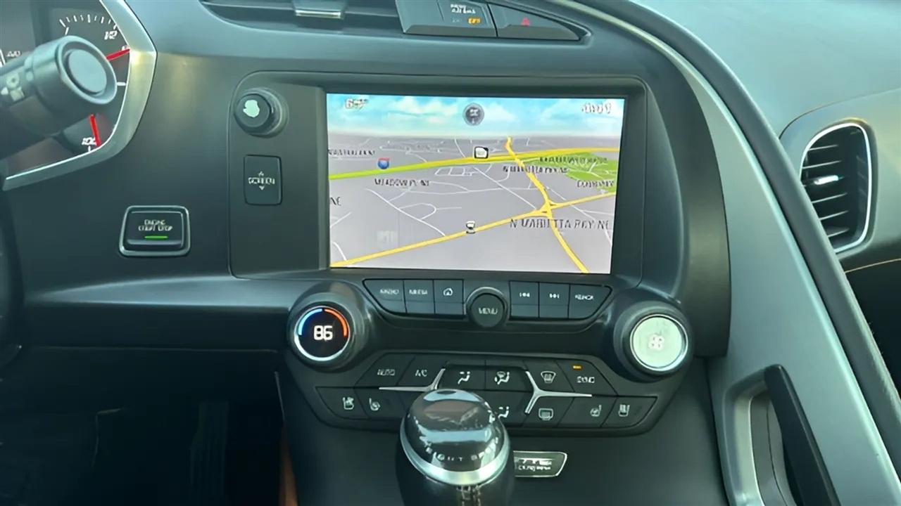 Chevrolet Corvette 2dr Stingray Z51 Cpe w/2LT 2015