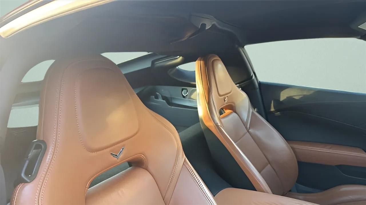 Chevrolet Corvette 2dr Stingray Z51 Cpe w/2LT 2015