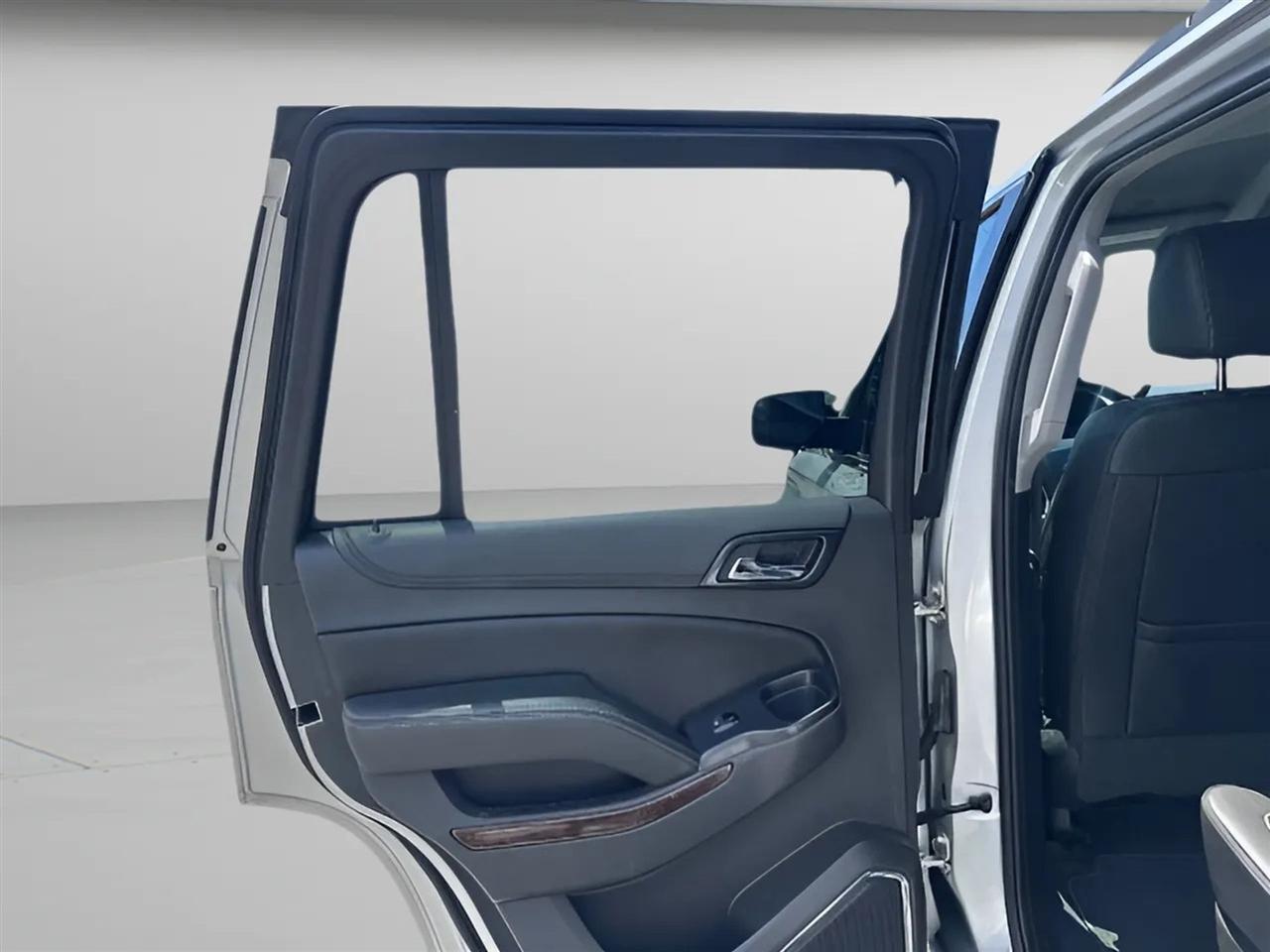 Chevrolet Tahoe 2WD 4dr LT 2019