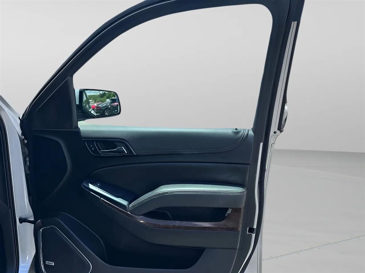 Chevrolet Tahoe 2WD 4dr LT 2019