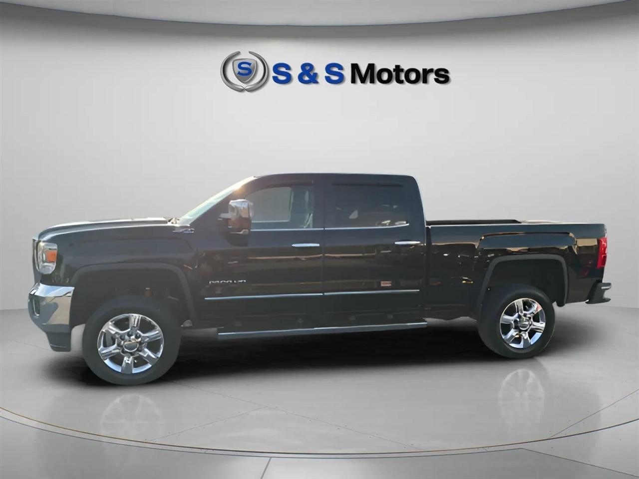 GMC Sierra 2500HD 4WD Crew Cab 153.7" SLT 2018