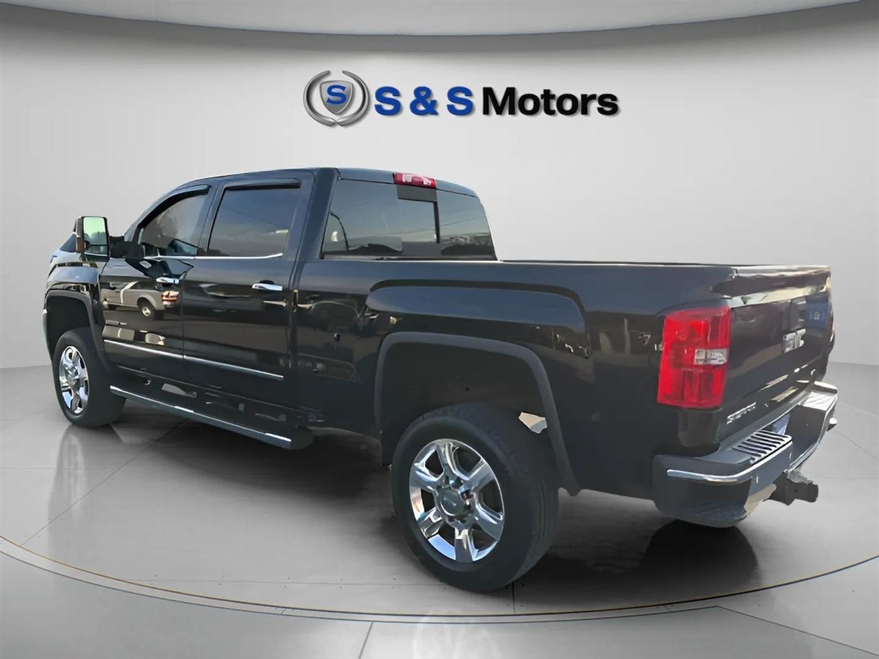 GMC Sierra 2500HD 4WD Crew Cab 153.7" SLT 2018