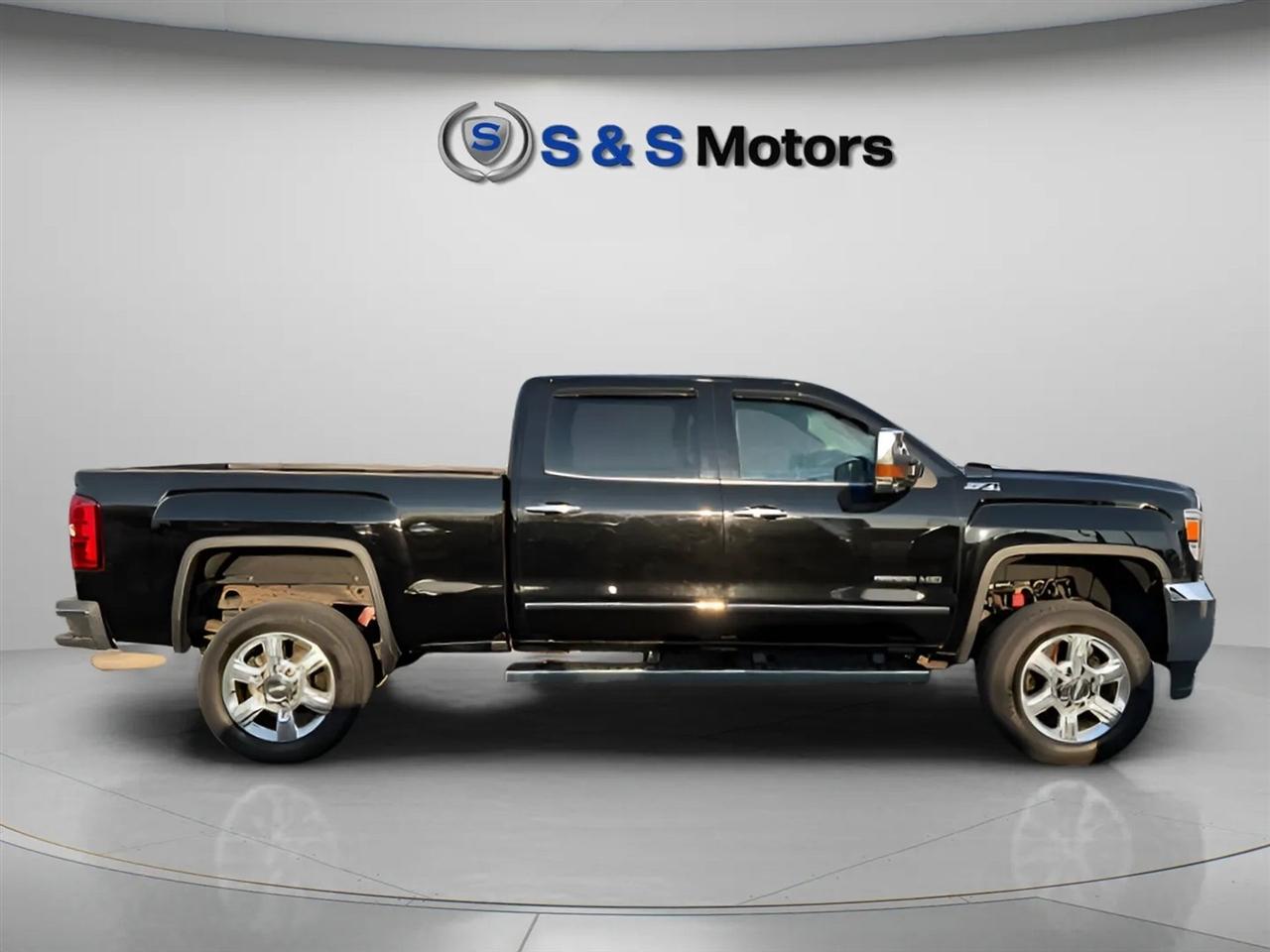 GMC Sierra 2500HD 4WD Crew Cab 153.7" SLT 2018