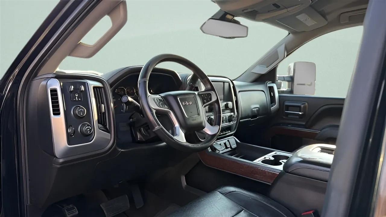 GMC Sierra 2500HD 4WD Crew Cab 153.7" SLT 2018