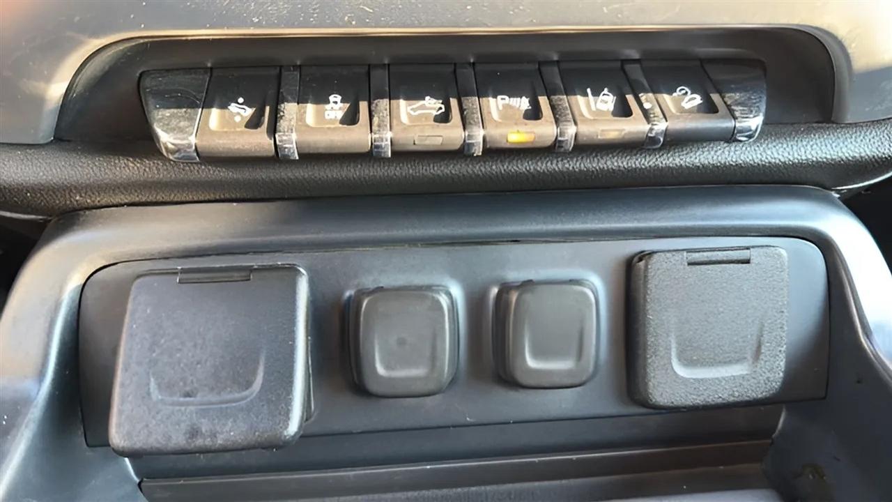 GMC Sierra 2500HD 4WD Crew Cab 153.7" SLT 2018