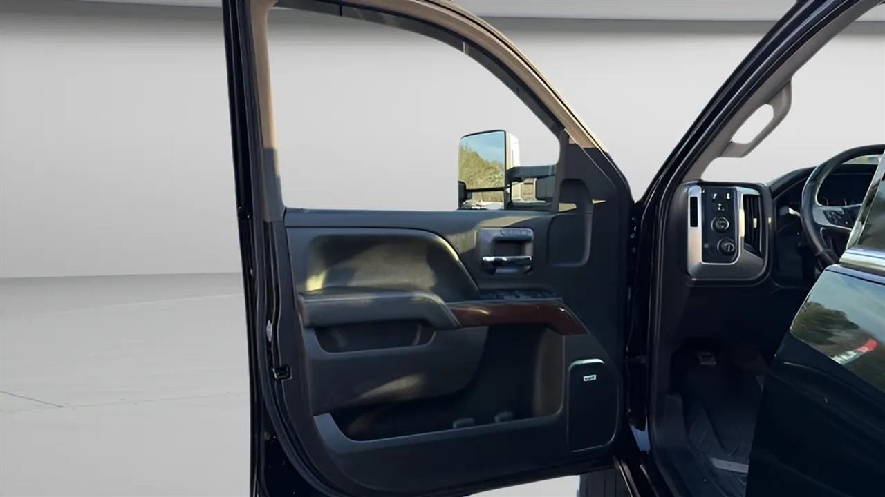 GMC Sierra 2500HD 4WD Crew Cab 153.7" SLT 2018