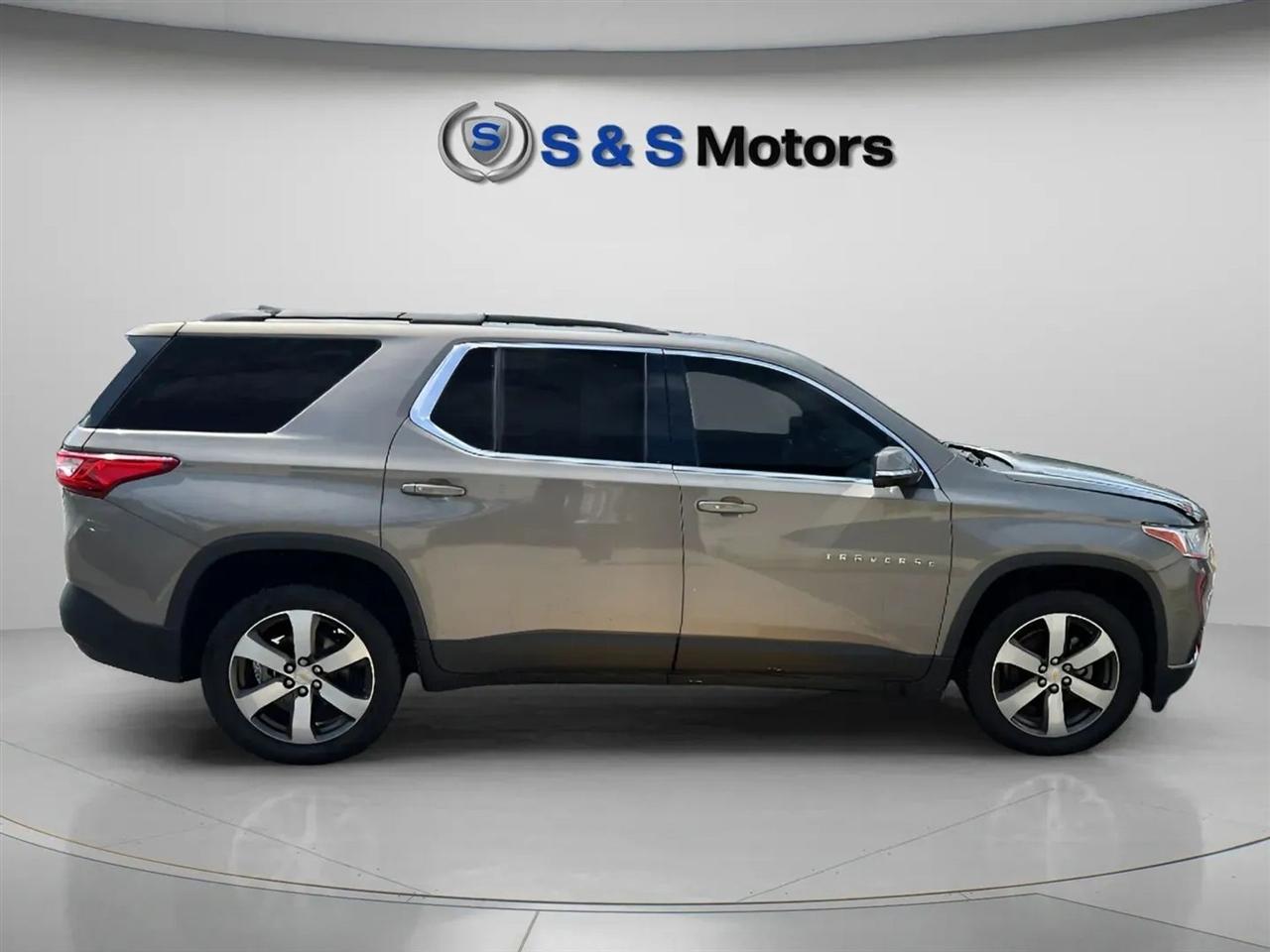 Chevrolet Traverse FWD 4dr LT Leather w/3LT 2019