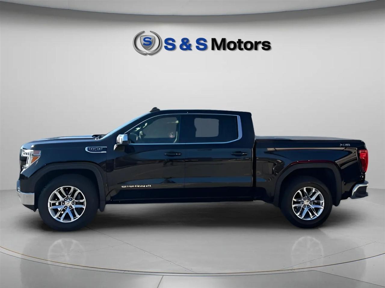 GMC Sierra 1500 4WD Crew Cab 147" SLE 2019