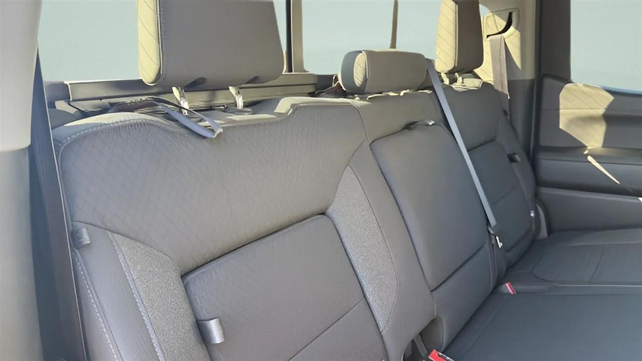 GMC Sierra 1500 4WD Crew Cab 147" SLE 2019