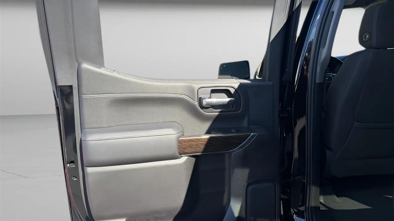 GMC Sierra 1500 4WD Crew Cab 147" SLE 2019