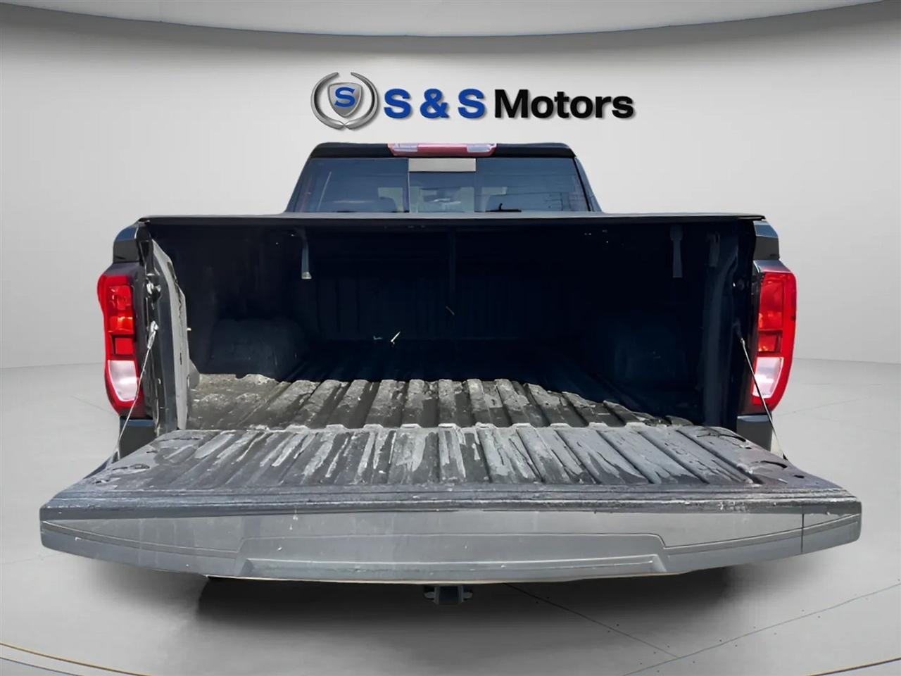 GMC Sierra 1500 4WD Crew Cab 147" SLE 2019