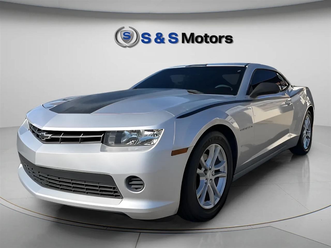 Chevrolet Camaro 2dr Cpe LS w/1LS 2015