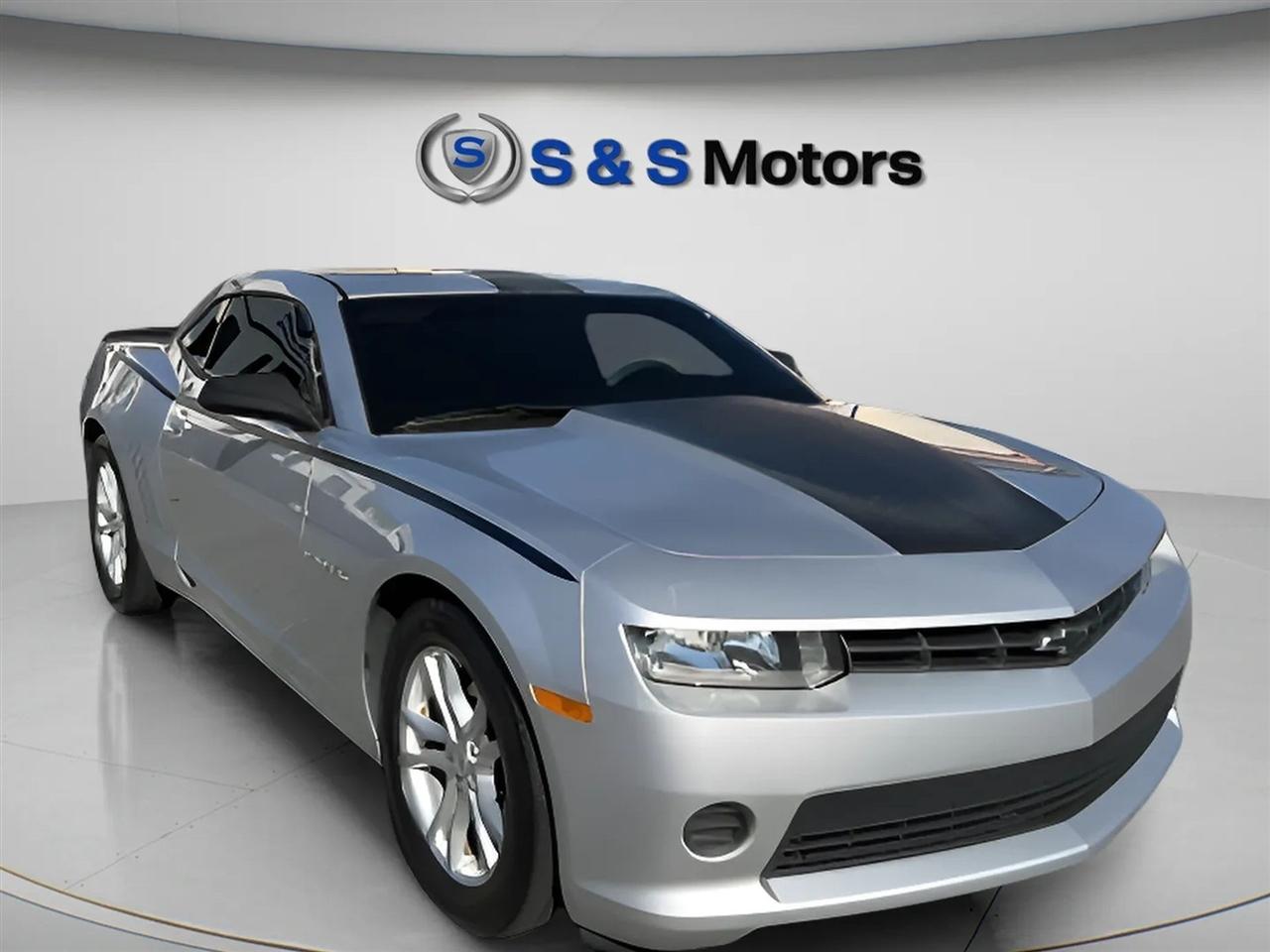 Chevrolet Camaro 2dr Cpe LS w/1LS 2015