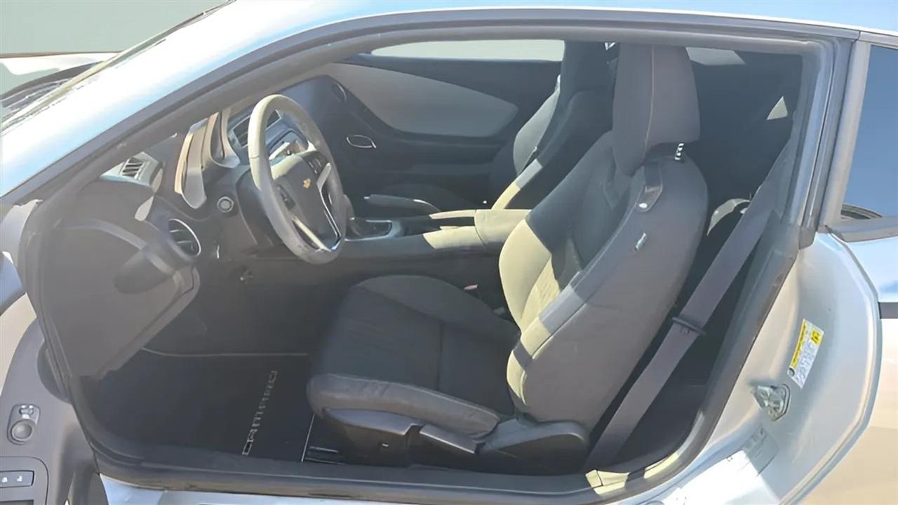 Chevrolet Camaro 2dr Cpe LS w/1LS 2015