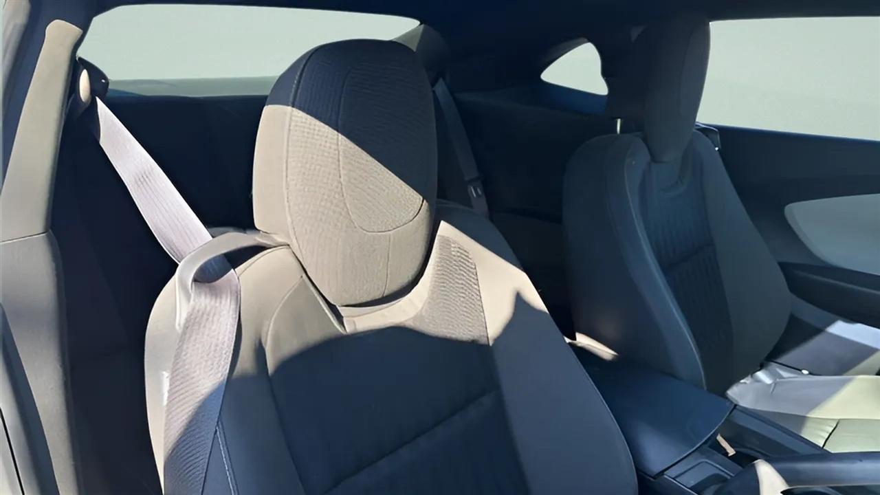 Chevrolet Camaro 2dr Cpe LS w/1LS 2015