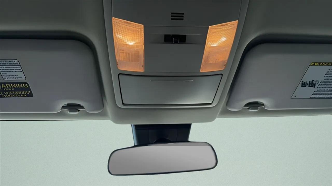 Toyota RAV4 LE FWD (Natl) 2017