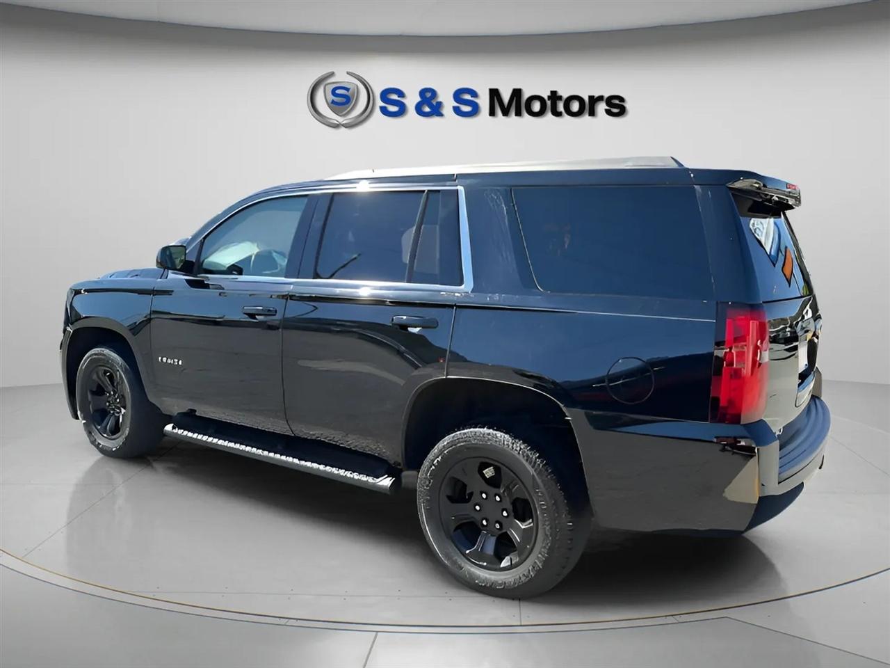 Chevrolet Tahoe 2WD 4dr LS 2019